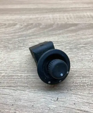 Renault Megane I Wing mirror switch 7700429992F