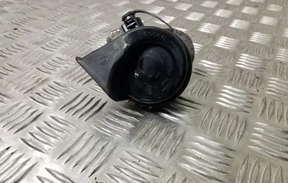 Volkswagen Golf VI Horn signal