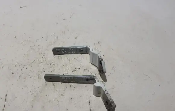 Nissan NV200 Loading door upper hinge 90401JX50B