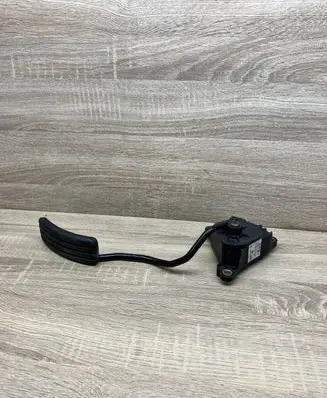 Renault Megane II Accelerator throttle pedal 8200153268