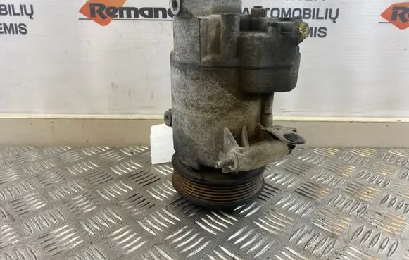 Opel Zafira C Air conditioning (A/C) compressor (pump) 6573022 13412249