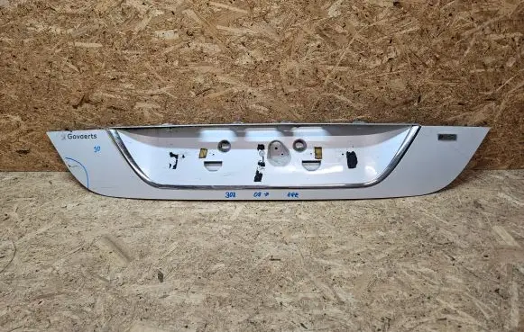 Peugeot 308 Tailgate trim 9682625577