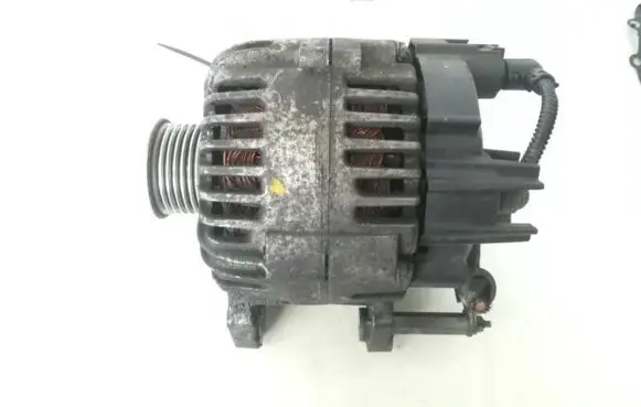 Volkswagen Golf V Generator/alternator 03C903023B tg11c015