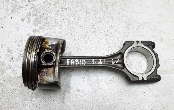 Skoda Fabia Mk2 (5J) Piston with connecting rod