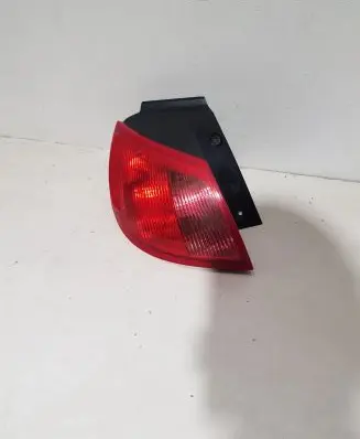 Mitsubishi Colt Rear/tail lights MR957365