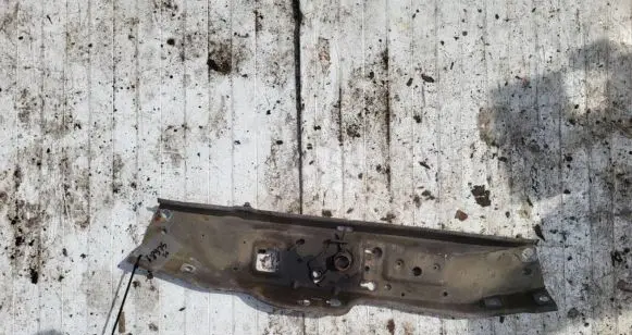Opel Astra H Radiator support slam panel