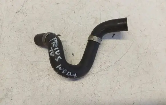 Toyota Prius (XW50) Engine coolant pipe/hose