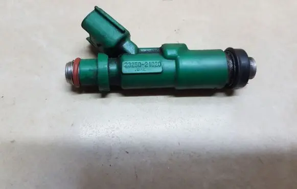 Toyota Prius (XW20) Fuel injector 2325021020