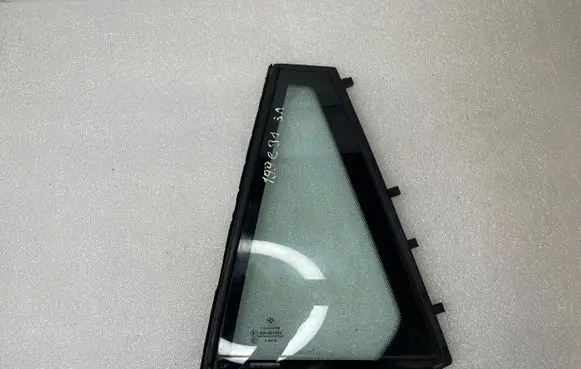 BMW 3 E90 E91 Rear vent window glass 51357119943