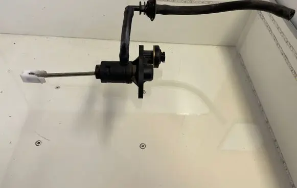 Audi A4 S4 B6 8E 8H Clutch master cylinder 8E1721401