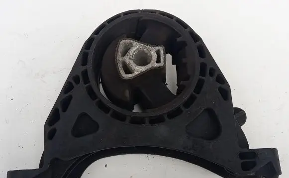 Opel Insignia A Engine mount bracket 13227769