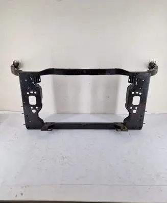 Jeep Cherokee Radiator mount bracket 