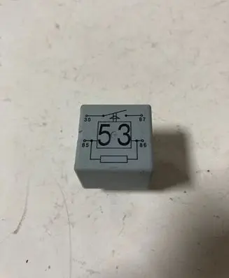 Audi TT Mk1 Other relay 141951253B 20240072