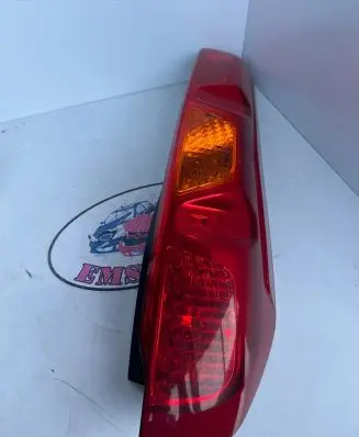 Nissan X-Trail T31 Rear/tail lights 22063829