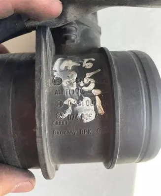 Audi A6 S6 C6 4F Mass air flow meter 074906461B 0281002461