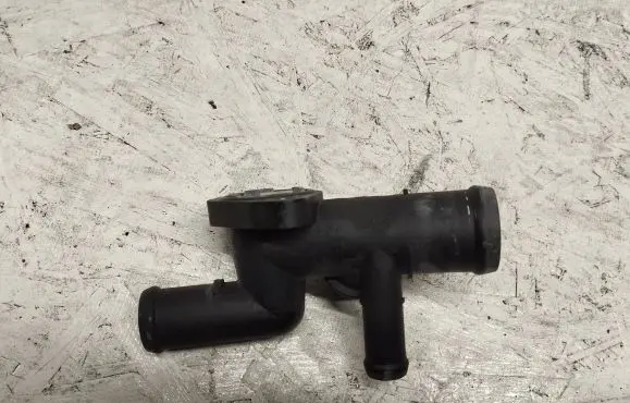 Audi A3 S3 8L Engine coolant pipe/hose 06A121133