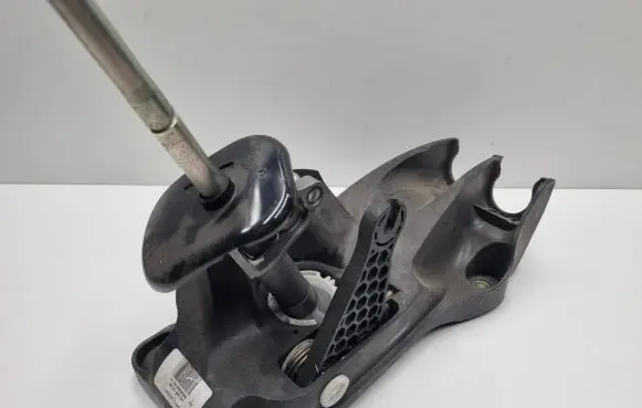 Mercedes-Benz GLA W156 Gear shifter/selector A1763602600 1763602600