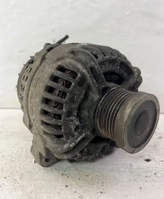 Volvo V70 Generator/alternator 30667894 0124525060