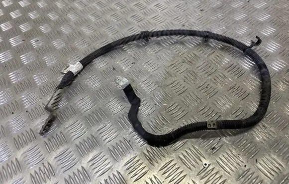 Mercedes-Benz Vito Viano W447 Wires (starter motor) A4475400037 18112014 ZGS008Q011