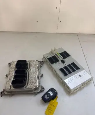 BMW 4 F36 Gran coupe Engine control unit/module 8664661 0261S15453 171051512