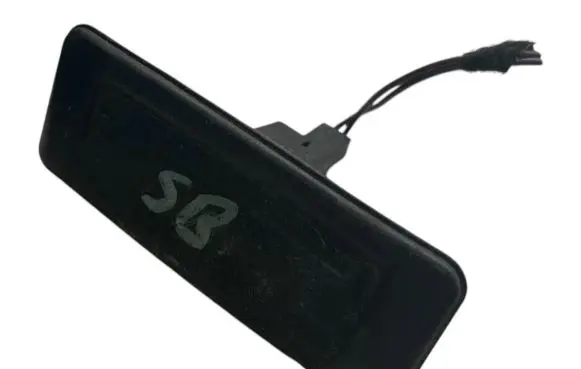 Tailgate opening switch
