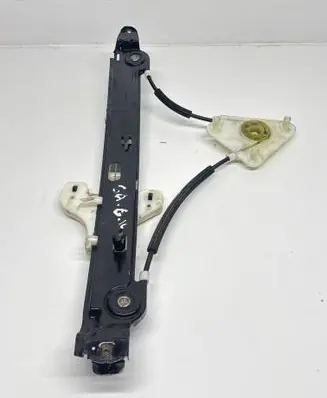 Seat Altea Rear door window regulator with motor 5P0839461