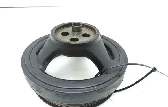 Mercedes-Benz C W204 Crankshaft pulley A6510300703 201612G0