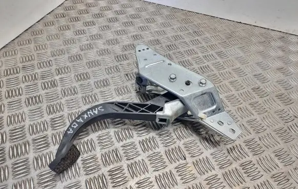 Clutch pedal