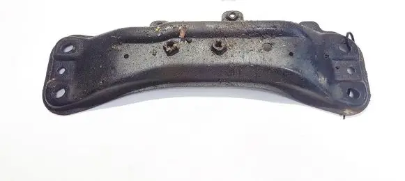 Subaru Outback Engine mounting bracket