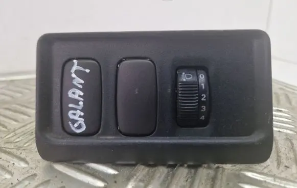 Mitsubishi Galant Headlight level height control switch MR270599