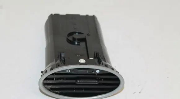Ford Focus Dashboard side air vent grill/cover trim 4M51A014L21AD