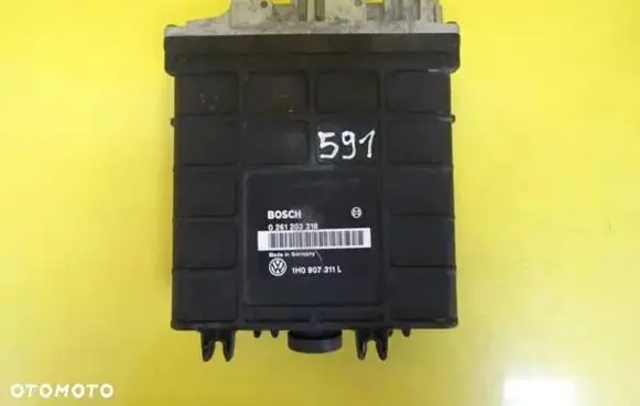 Volkswagen Golf III Engine control unit/module 1H0907311L 0261203318