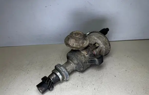 Volkswagen PASSAT B3 Spark distributor 050905205K 0237020175 Z415