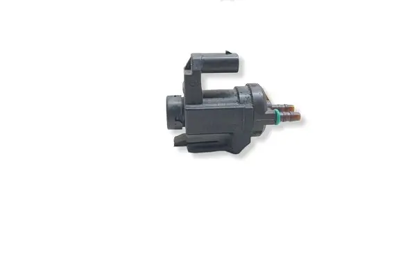 BMW 3 F30 F35 F31 Vacuum valve 8570591