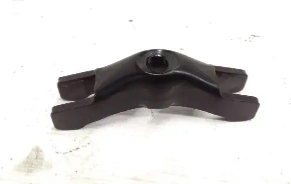 Fiat 500L Fuel Injector clamp holder