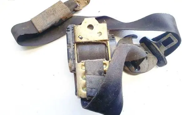 Volkswagen Golf III Front seatbelt 1h4857705b