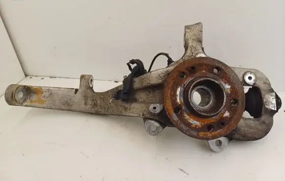 Mercedes-Benz GLE (W166 - C292) Front wheel hub A16610
