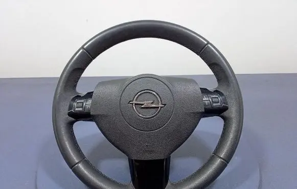 Opel Zafira C Steering wheel 13326397