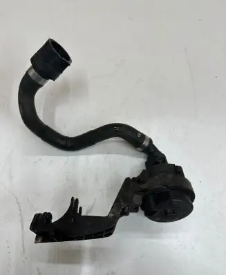 BMW 7 G11 G12 Electric auxiliary coolant/water pump 6834923