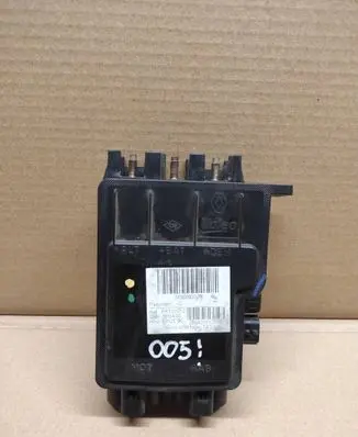 Renault Laguna III Power management control unit 243800002R PRT02010 290408012830