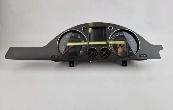 Volkswagen PASSAT B6 Speedometer (instrument cluster) V0018000 3C0920870