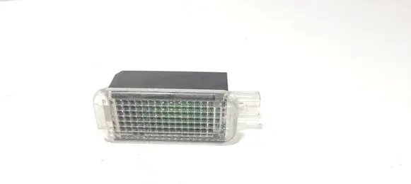 Audi A6 S6 C6 4F Front seat light 4E0947415