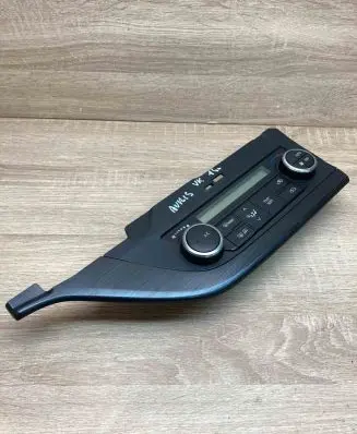 Toyota Auris E180 Climate control unit 75F542 75F544