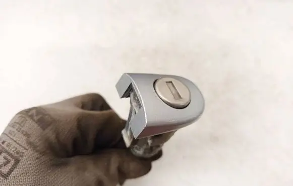 Seat Altea Front door lock (next to the handle) 5P0837167