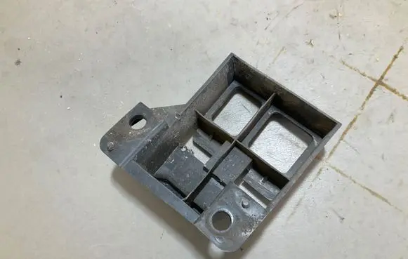Mercedes-Benz Sprinter W906 Front bumper mounting bracket A9068850163