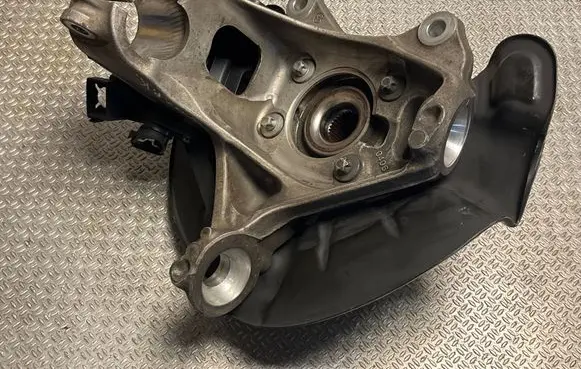 Mercedes-Benz A W177 Front wheel hub A2473320700