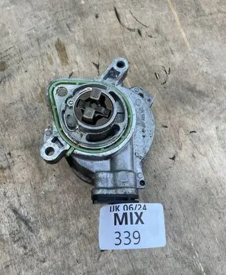 Nissan Qashqai J12 Vacuum pump A2820900005
