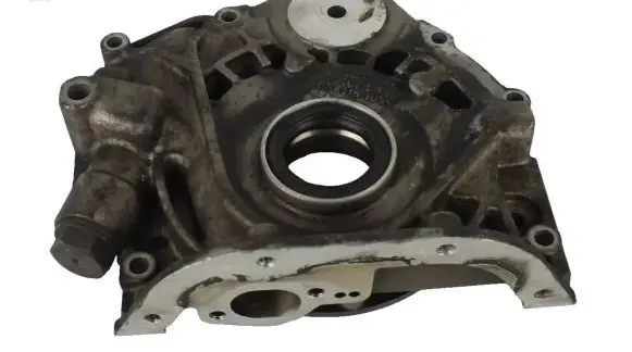 Volkswagen Crafter Oil pump 074115109C