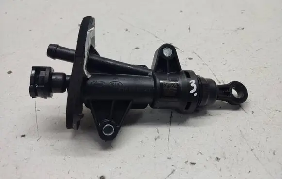 Hyundai i20 (BC3 BI3) Clutch master cylinder 41605Q0600 41610K7300 240606