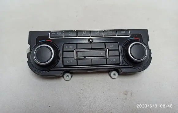 Volkswagen Tiguan Climate control unit 5K0907044DT